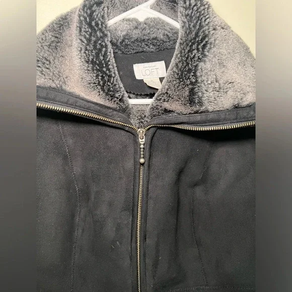LOFT Black Faux Fur Trim Winter Coat size 2 - Picture 5 of 8